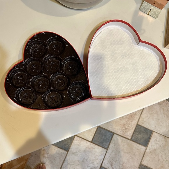 VTG DeMETs TURTLE VALENTINE STRIPE HEART CHOCOLATE BOX 10.25” RED PINK GIFT LOVE - Picture 9 of 9